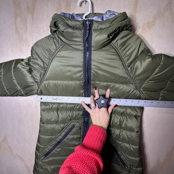 Burton women’s reversible puffer jacket size medium - Picture 5 of 16